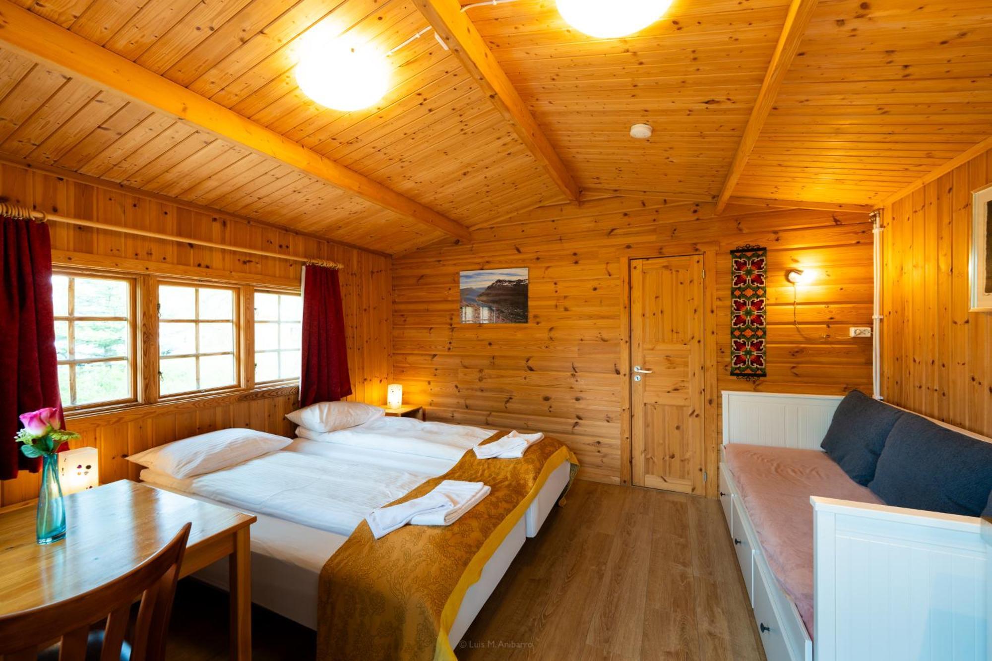 Hotel Eyvindara Эгильсстадир Экстерьер фото